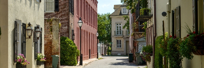 Charming street scene in downtown Charleston